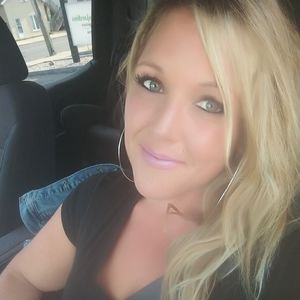 Meet your Posher, Melanie